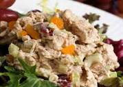 Салат с курицей и абрикосами